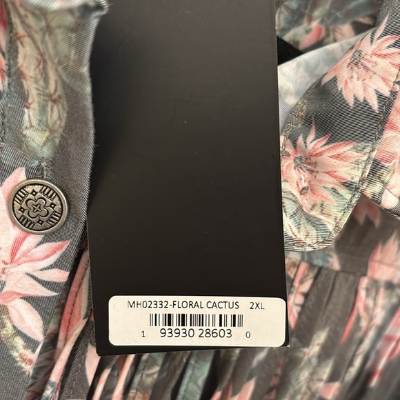 LUCKY & BLESSED Floral Cactus Fringed Bottom Down Top NWT Size 2X - Picture 6 of 7